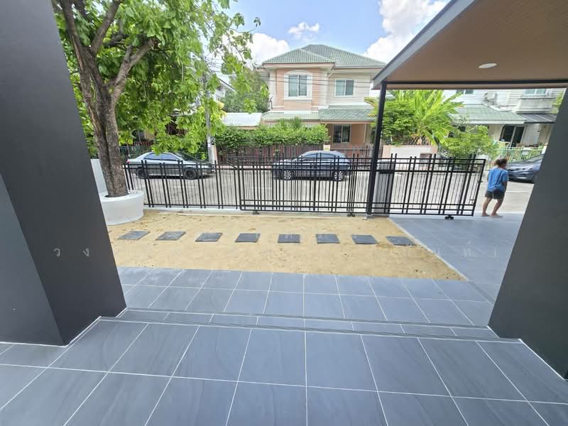 หมู่บ้าน บ้านสวน ร่มเกล้า-สุวรรณภูมิ แขวงมีนบุรี เขตมีนบุรี, กรุงเทพ, ร่มเกล้า, มีนบุรี, มีนบุรี, กรุงเทพ, 200 ตร.ม., บ้านเดี่ยว ขาย, โดย นภัสศรณ์ วงศ์สินไทยกร (นันท์), 500199318 - DDproperty.com