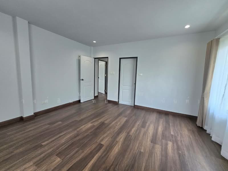 หมู่บ้าน บ้านสวน ร่มเกล้า-สุวรรณภูมิ แขวงมีนบุรี เขตมีนบุรี, กรุงเทพ, ร่มเกล้า, มีนบุรี, มีนบุรี, กรุงเทพ, 200 ตร.ม., บ้านเดี่ยว ขาย, โดย นภัสศรณ์ วงศ์สินไทยกร (นันท์), 500199318 - DDproperty.com