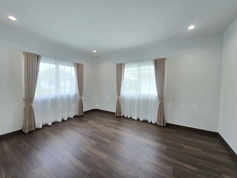 หมู่บ้าน บ้านสวน ร่มเกล้า-สุวรรณภูมิ แขวงมีนบุรี เขตมีนบุรี, กรุงเทพ, ร่มเกล้า, มีนบุรี, มีนบุรี, กรุงเทพ, 200 ตร.ม., บ้านเดี่ยว ขาย, โดย นภัสศรณ์ วงศ์สินไทยกร (นันท์), 500199318 - DDproperty.com