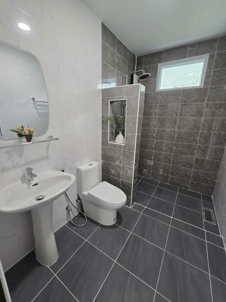 หมู่บ้าน บ้านสวน ร่มเกล้า-สุวรรณภูมิ แขวงมีนบุรี เขตมีนบุรี, Bangkok, ร่มเกล้า, Min Buri, Min Buri, Bangkok, 4 Bedrooms, 200 sqm, Single Detached House For Sale, by นภัสศรณ์ วงศ์สินไทยกร (นันท์), 500199318 - DDproperty.com