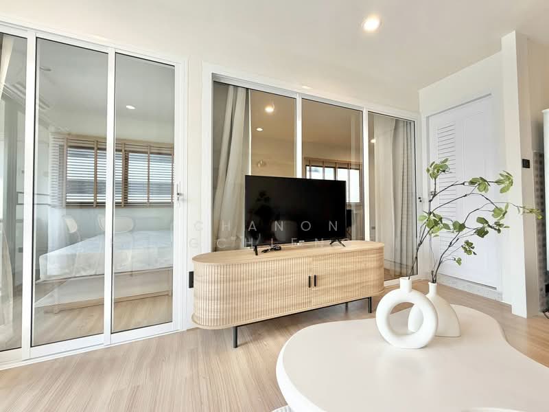 Thonglor Tower, Bangkok, Soi Thonglor, Sukhumvit 55 Road, Khlongtoei Nua, Watthana, Bangkok, 2 Bedrooms, 50 sqm, Condo For Rent, by Chanon Phangchienghien, 500199329 - DDproperty.com