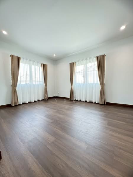 หมู่บ้าน บ้านสวนร่มเกล้า-สุวรรณภูมิ ถ.ร่มเกล้า, Bangkok, ร่มเกล้า, Min Buri, Min Buri, Bangkok, 4 Bedrooms, 200 sqm, Single Detached House For Sale, by ณัฐฌาพัชร์ ณิชากรอัมพร, 500199366 - DDproperty.com