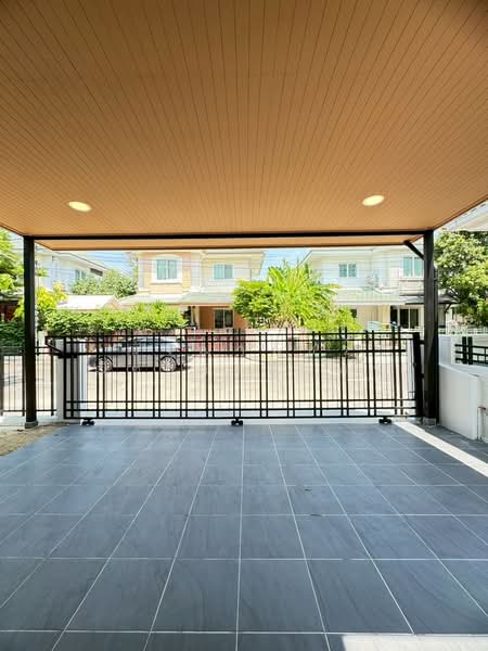 หมู่บ้าน บ้านสวนร่มเกล้า-สุวรรณภูมิ ถ.ร่มเกล้า, Bangkok, ร่มเกล้า, Min Buri, Min Buri, Bangkok, 4 Bedrooms, 200 sqm, Single Detached House For Sale, by ณัฐฌาพัชร์ ณิชากรอัมพร, 500199366 - DDproperty.com