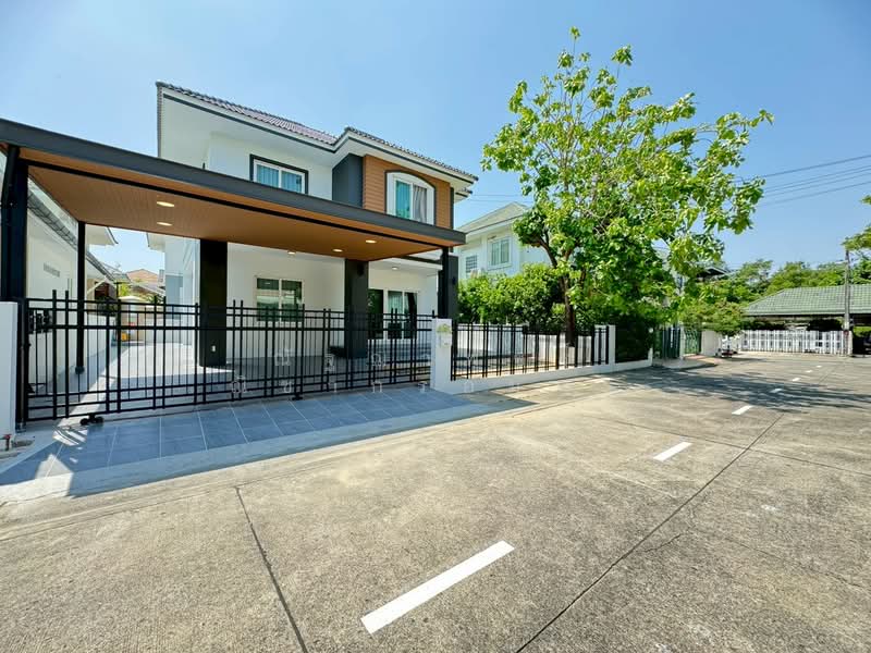 หมู่บ้าน บ้านสวนร่มเกล้า-สุวรรณภูมิ ถ.ร่มเกล้า, Bangkok, ร่มเกล้า, Min Buri, Min Buri, Bangkok, 4 Bedrooms, 200 sqm, Single Detached House For Sale, by ณัฐฌาพัชร์ ณิชากรอัมพร, 500199366 - DDproperty.com