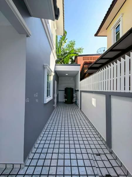 K.C. Park Ville 3, Bangkok, Sam Wa Tawan Tok, Khlong Sam Wa, Bangkok, 4 Bedrooms, 200 sqm, Single Detached House For Sale, by ณัฐฌาพัชร์ ณิชากรอัมพร, 500199372 - DDproperty.com