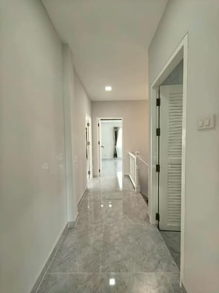 K.C. Park Ville 3, Bangkok, Sam Wa Tawan Tok, Khlong Sam Wa, Bangkok, 4 Bedrooms, 200 sqm, Single Detached House For Sale, by ณัฐฌาพัชร์ ณิชากรอัมพร, 500199372 - DDproperty.com