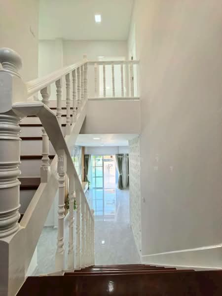 K.C. Park Ville 3, Bangkok, Sam Wa Tawan Tok, Khlong Sam Wa, Bangkok, 4 Bedrooms, 200 sqm, Single Detached House For Sale, by ณัฐฌาพัชร์ ณิชากรอัมพร, 500199372 - DDproperty.com