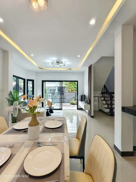 Flora Ville Park City Suwinthawong, Bangkok, Suwinthawong Road, Lam Phak Chi, Nong Chok, Bangkok, 4 Bedrooms, 200 sqm, Single Detached House For Sale, by ณัฐฌาพัชร์ ณิชากรอัมพร, 500199374 - DDproperty.com