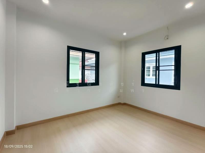 Flora Ville Park City Suwinthawong, Bangkok, Suwinthawong Road, Lam Phak Chi, Nong Chok, Bangkok, 4 Bedrooms, 200 sqm, Single Detached House For Sale, by ณัฐฌาพัชร์ ณิชากรอัมพร, 500199374 - DDproperty.com