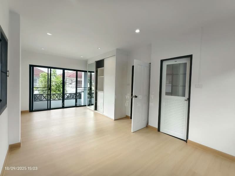 Flora Ville Park City Suwinthawong, Bangkok, Suwinthawong Road, Lam Phak Chi, Nong Chok, Bangkok, 4 Bedrooms, 200 sqm, Single Detached House For Sale, by ณัฐฌาพัชร์ ณิชากรอัมพร, 500199374 - DDproperty.com