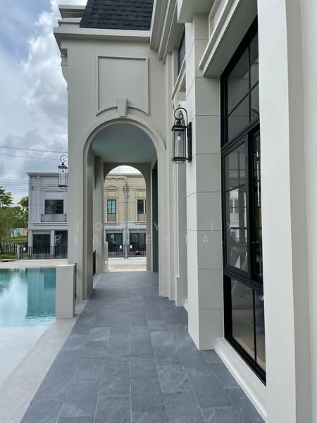 Siri Place Mega Bangna : สิริ เพลส เมกา บางนา, สมุทรปราการ, 999 ถนนบัวนครินทร์, บางแก้ว, บางพลี, สมุทรปราการ, 100 ตร.ม., ทาวน์เฮ้าส์ ให้เช่า, โดย Forty-Six Real Estate Group, 500199386 - DDproperty.com