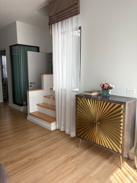 Siri Place Mega Bangna : สิริ เพลส เมกา บางนา, สมุทรปราการ, 999 ถนนบัวนครินทร์, บางแก้ว, บางพลี, สมุทรปราการ, 100 ตร.ม., ทาวน์เฮ้าส์ ให้เช่า, โดย Forty-Six Real Estate Group, 500199386 - DDproperty.com