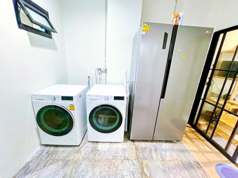 ไม่พบโครงการ, Bangkok, รัชดาภิเษก 19, Jom Phon, Chatuchak, Bangkok, 6 Bedrooms, 200 sqm, Townhouse For Rent, by ณัฐพงศ์ สุนทรอรุณ, 500199395 - DDproperty.com