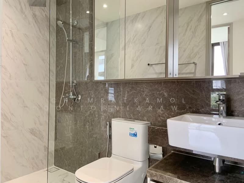 Fynn Asoke, Bangkok, 28 Sukhumvit 10 Alley, Khlong Toei, Khlong Toei, Bangkok, 2 Bedrooms, 62 sqm, Condo For Sale, by Chomratkamol Soontorntarawong (Gor), 500199420 - DDproperty.com