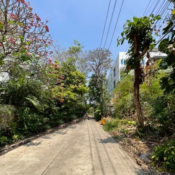 ที่ดินเปล่า271ตรว. หน้ากว้าง33ม. ถมแล้ว ซ.จุฬาสัมพันธ์ พระราม9 ซ.13, Bangkok, Bang Kapi, Huai Khwang, Bangkok, , 1,084 sqm, Land For Sale, by AJHOMECENTER - คุณเอ็กซ์, 500199450 - DDproperty.com