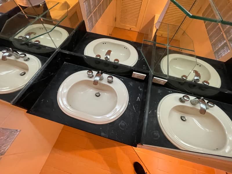 Supalai Place Sukhumvit 39, Bangkok, 175-179 Soi Sukhumvit 39 Sukhumvit Road, Khlong Tan Nua, Watthana, Bangkok, 2 Bedrooms, 142 sqm, Condo For Sale, by K.Nana, 500199480 - DDproperty.com