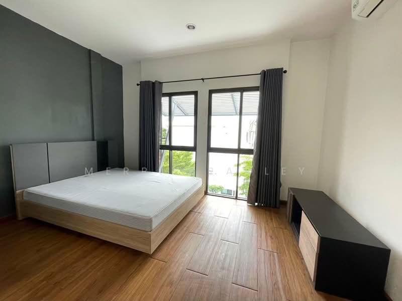 Areeya Mandarina Sukhumvit 77, Bangkok, Sukhumvit 77 Road (On Nut), Suan Luang, Suan Luang, Bangkok, 3 Bedrooms, 250 sqm, Townhouse For Rent, by Merri Bradley, 500199484 - DDproperty.com