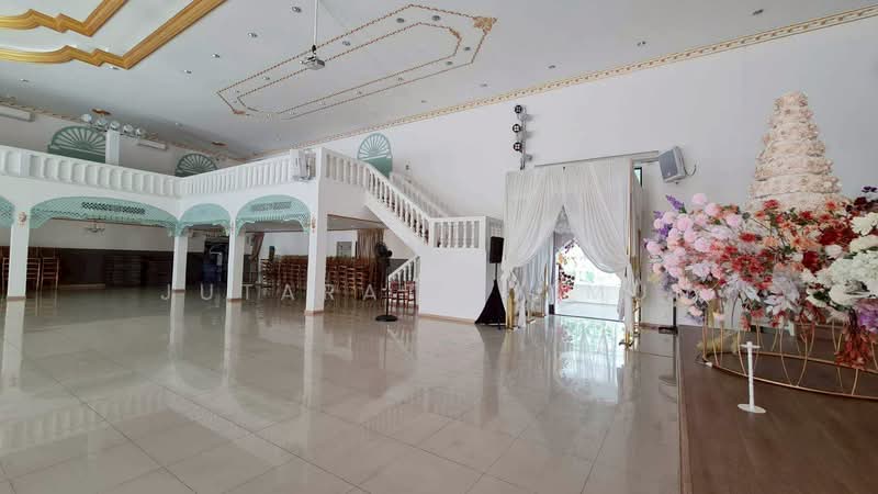 ที่ดิน พร้อมอาคาร 3 หลัง ซอยวิภาวดีรังสิต 64, Bangkok, Talat Bang Khen, Lak Si, Bangkok, , 6,400 sqm, Land For Rent, by Jutarat Jitmun, 500199498 - DDproperty.com