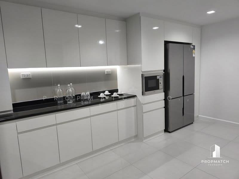 Mayfair Garden Apartment, Bangkok, 59 Soi Sukhumvit 16, Khlong Toei, Khlong Toei, Bangkok, 4 Bedrooms, 260 sqm, Apartment For Rent, by PROPMATCH CO., LTD., 500199518 - DDproperty.com