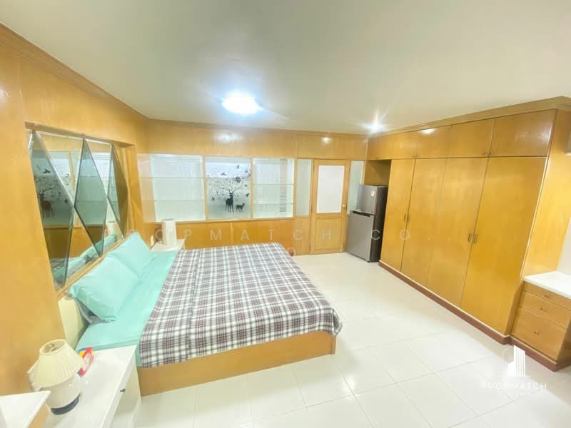 Rin House Condo, Bangkok, Soi Sukhumvit 39, Khlong Tan Nua, Watthana, Bangkok, 1 Bedroom, 50 sqm, Condo For Rent, by PROPMATCH CO., LTD., 500199521 - DDproperty.com
