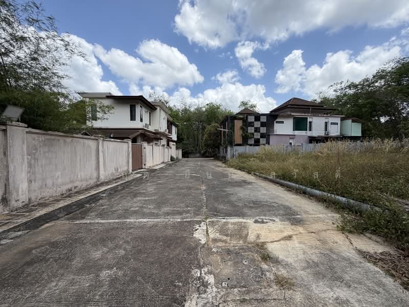 ขายด่วนถูกที่สุด ที่ดินใกล้อ่างเก็บน้ำแก้มลิง มอ, สงขลา, ถนน บีเบิร์ด, คอหงส์, หาดใหญ่, สงขลา, 600 ตร.ม., ที่ดิน ขาย, โดย ศุภกฤต ยืนยงสวัสดิ์, 500199534 - DDproperty.com