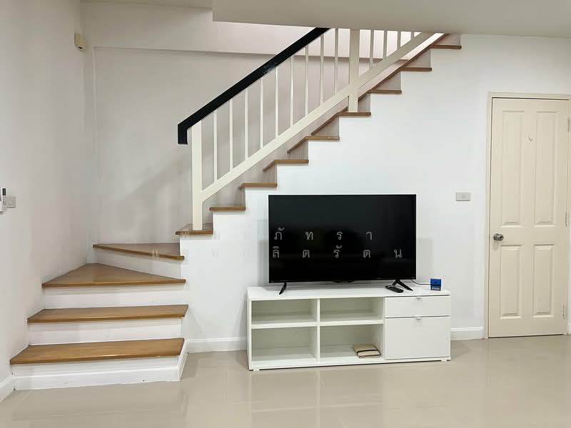 Townplus On Nut, Bangkok, On Nut - Ladkrabang Road, Lat Krabang, Lat Krabang, Bangkok, 3 Bedrooms, 150 sqm, Townhouse For Rent, by พิมพ์ภัทรา แจ่มอุลิตรัตน, 500199545 - DDproperty.com