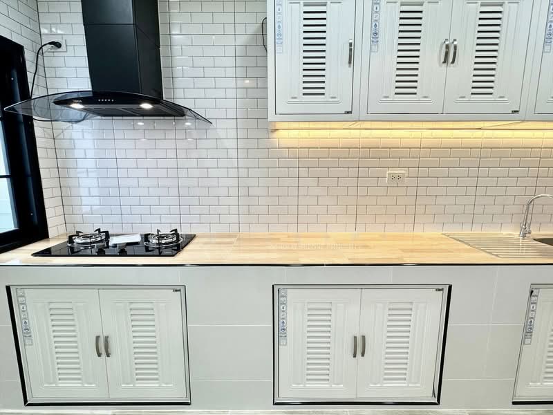 ขายบ้านเดี่ยวสวยมาก สไตล์ทัสคานี หนองยายบู่ ศรีราชา, Chon Buri (Pattaya), Nong - Kham, Si Racha, Chon Buri (Pattaya), 3 Bedrooms, 150 sqm, Single Detached House For Sale, by Dusit Saengfa, 500199570 - DDproperty.com