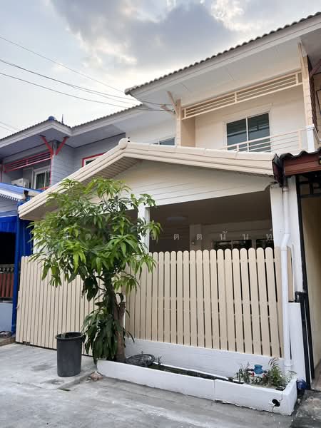 Baan Monthon 8, Bangkok, Along the Thawi Watthana canal Lak Song, Lak Song, Bang Khae, Bangkok, 4 Bedrooms, 145 sqm, Townhouse For Sale, by ชลิตา ชิตตนันท์, 500199584 - DDproperty.com