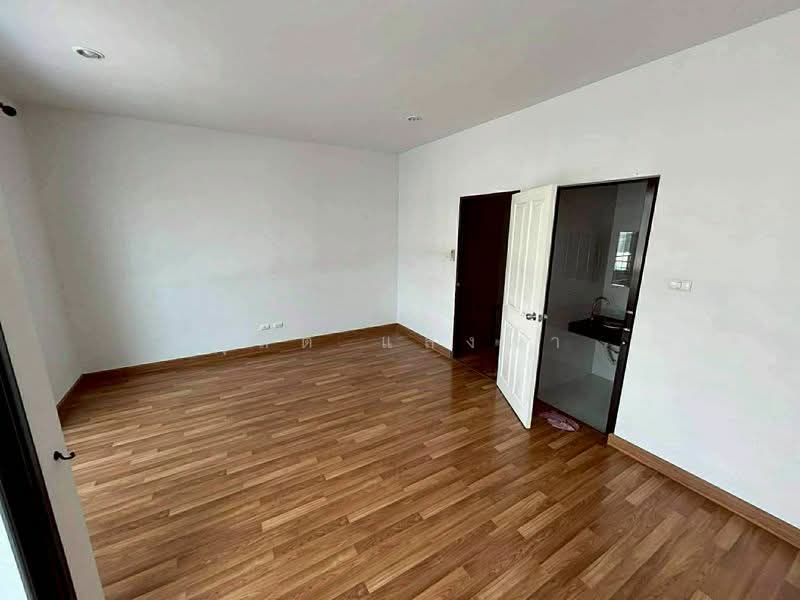 ให้เช่าทาวน์โฮมหลังใหญ่ ม.อรินสิริคันทรีฮิลล์ บางแสน ชลบุรี, ชลบุรี, แสนสุข, เมืองชลบุรี, ชลบุรี, 80 ตร.ม., ทาวน์เฮ้าส์ ให้เช่า, โดย ดุสิต แสงฟ้า, 500199598 - DDproperty.com