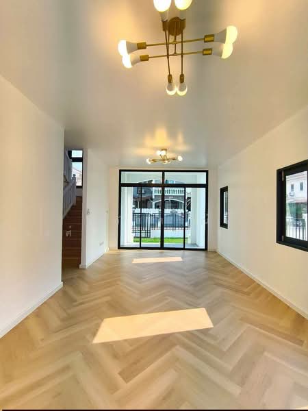 Passorn 3 Rangrit Klong 3, Pathum Thani, Yothathikan Khu Khot Road-Khlong Luang, Khlong Sam, Khlong Luang, Pathum Thani, 3 Bedrooms, 200 sqm, Single Detached House For Sale, by นภัสศรณ์ วงศ์สินไทยกร (นันท์), 500199609 - DDproperty.com