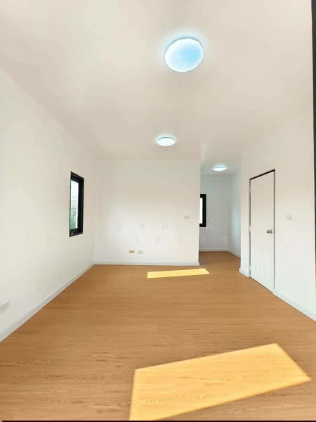 Passorn 3 Rangsit Klong 3 : ภัสสร 3 รังสิต คลอง 3, ปทุมธานี, ถนนโยธาธิการคูคต-คลองหลวง, คลองสาม, คลองหลวง, ปทุมธานี, 200 ตร.ม., บ้านเดี่ยว ขาย, โดย นภัสศรณ์ วงศ์สินไทยกร (นันท์), 500199609 - DDproperty.com