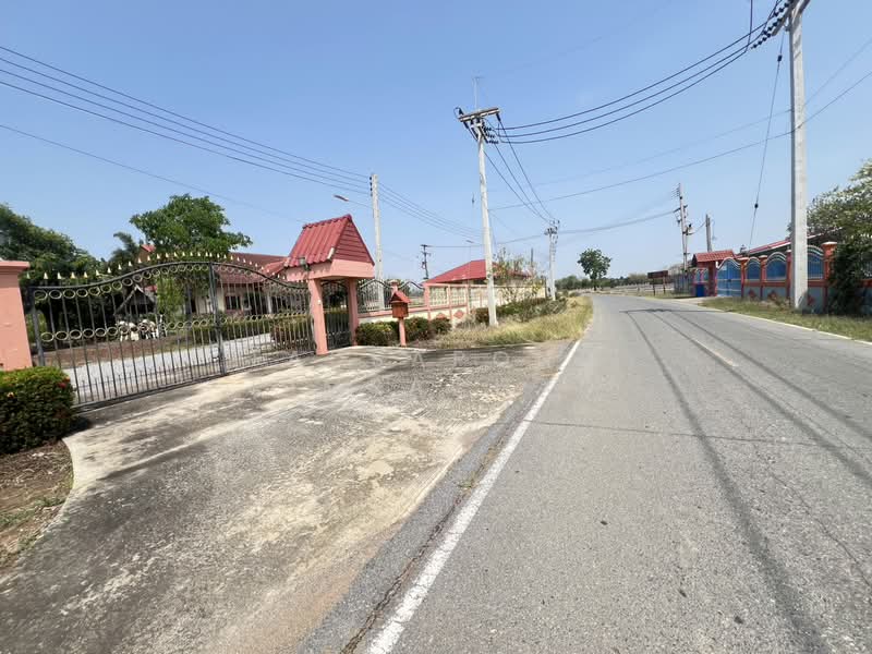 ที่ดิน 12 ไร่ พร้อมบ้าน 4 หลัง (ตกแต่งด้วยไม้สัก) – อ.สามชุก จ.สุพรรณบุรี, Suphan Buri, Nong Sadao, Sam Chuk, Suphan Buri, , 19,200 sqm, Land For Sale, by Tadsapong Pimpachad, 500199631 - DDproperty.com