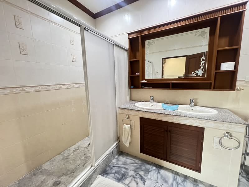 ขาย - ที่ดิน 12 ไร่ พร้อมบ้าน 4 หลัง (ตกแต่งด้วยไม้สัก) – อ.สามชุก จ.สุพรรณบุรี, สุพรรณบุรี