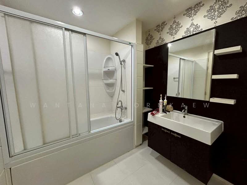 Q House Condo Sathorn : คิวเฮ้าส์ คอนโด สาทร, กรุงเทพ, ถนนกรุงธนบุรี แขวงคลองต้นไทร เขตคลองสาน กรุงเทพมหานคร 10600, คลองต้นไทร, คลองสาน, กรุงเทพ, 66 ตร.ม., คอนโด ให้เช่า, โดย Wantana Kornkaew, 500199710 - DDproperty.com