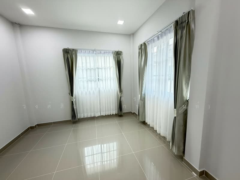 Promptpat Priva : พร้อมพัฒน์ พรีวา, กรุงเทพ, ซอยหทัยราษฎร์ 37, สามวาตะวันตก, คลองสามวา, กรุงเทพ, 120 ตร.ม., บ้านเดี่ยว ขาย, โดย นภัสศรณ์ วงศ์สินไทยกร (นันท์), 500199733 - DDproperty.com