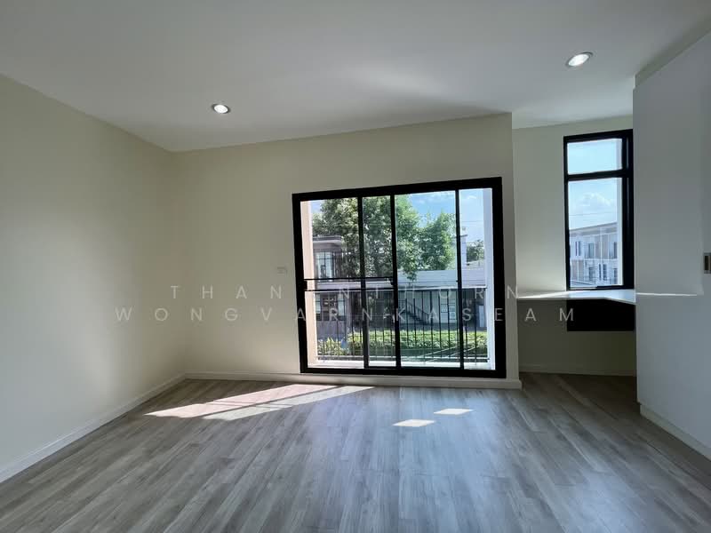 Patio Srinakarin-Rama 9 : พาทิโอ ศรีนครินทร์-พระราม 9, กรุงเทพ, ถนนกรุงเทพกรีฑา, หัวหมาก, บางกะปิ, กรุงเทพ, 190 ตร.ม., ทาวน์เฮ้าส์ ขาย, โดย Thananthorn Wongvarnkaseam, 500199735 - DDproperty.com