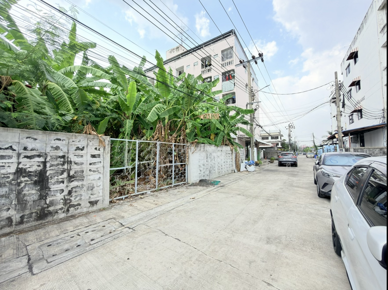 ขาย - ที่ดินเปล่าขนาด139ตารางวา ซอยลาดพร้าว122(ซอยมหาดไทย) แยก13 แขวงพลับพลา เขตวังทองหลาง, กรุงเทพ