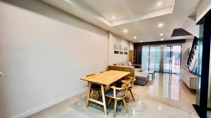 Supalai Essence Ladprao, Bangkok, Soi Ladprao 107, Khlong Chan, Bang Kapi, Bangkok, 3 Bedrooms, 181 sqm, Single Detached House For Sale, by Thananthorn Wongvarnkaseam, 500199762 - DDproperty.com