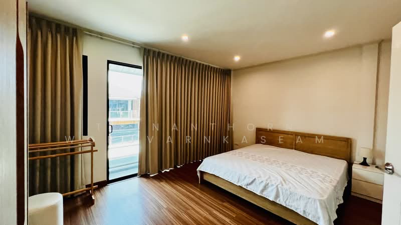 Supalai Essence Ladprao, Bangkok, Soi Ladprao 107, Khlong Chan, Bang Kapi, Bangkok, 3 Bedrooms, 181 sqm, Single Detached House For Sale, by Thananthorn Wongvarnkaseam, 500199762 - DDproperty.com