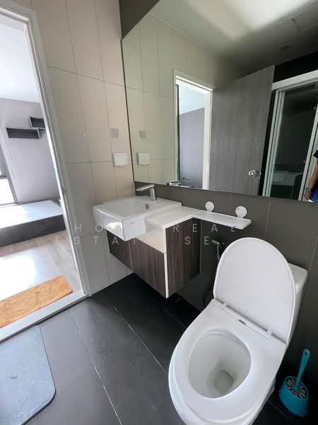 Centric Huai Khwang Station, Bangkok, - Ratchadaphisek Road, Huai Khwang, Huai Khwang, Bangkok, 1 Bedroom, 32 sqm, Condo For Sale, by HOME Real Estate Service, 500199780 - DDproperty.com