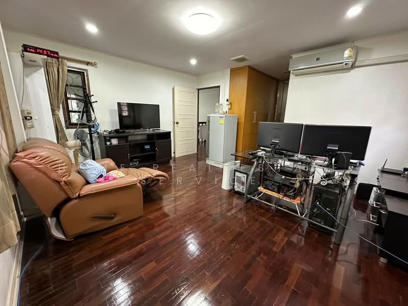 Tararom Ramkhamhaeng 150, Bangkok, Soi Ramkhamhaeng 150, Saphan Sung, Saphan Sung, Bangkok, 5 Bedrooms, 300 sqm, Single Detached House For Sale, by HOME Real Estate Service, 500199784 - DDproperty.com