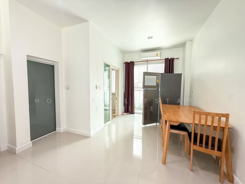 Baan Klang Muang S-Sense Onnuch-Wongwan, Bangkok, Lat Krabang Road, Lat Krabang, Lat Krabang, Bangkok, 3 Bedrooms, 180 sqm, Townhouse For Sale, by HOME Real Estate Service, 500199789 - DDproperty.com