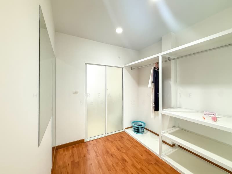 Baan Klang Muang S-Sense Onnuch-Wongwan : บ้านกลางเมือง เอสเซ้นส์ อ่อนนุช – วงแหวน, กรุงเทพ, ถนนลาดกระบัง, ลาดกระบัง, ลาดกระบัง, กรุงเทพ, 180 ตร.ม., ทาวน์เฮ้าส์ ขาย, โดย HOME Real Estate Service, 500199789 - DDproperty.com