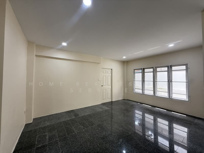 Perfect Place Ramkhamhaeng 164, Bangkok, Soi Ramkhamhaeng 164, Saphan Sung, Saphan Sung, Bangkok, 5 Bedrooms, 200 sqm, Single Detached House For Sale, by HOME Real Estate Service, 500199790 - DDproperty.com