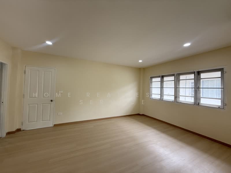 Perfect Place Ramkhamhaeng 164, Bangkok, Soi Ramkhamhaeng 164, Saphan Sung, Saphan Sung, Bangkok, 5 Bedrooms, 200 sqm, Single Detached House For Sale, by HOME Real Estate Service, 500199790 - DDproperty.com