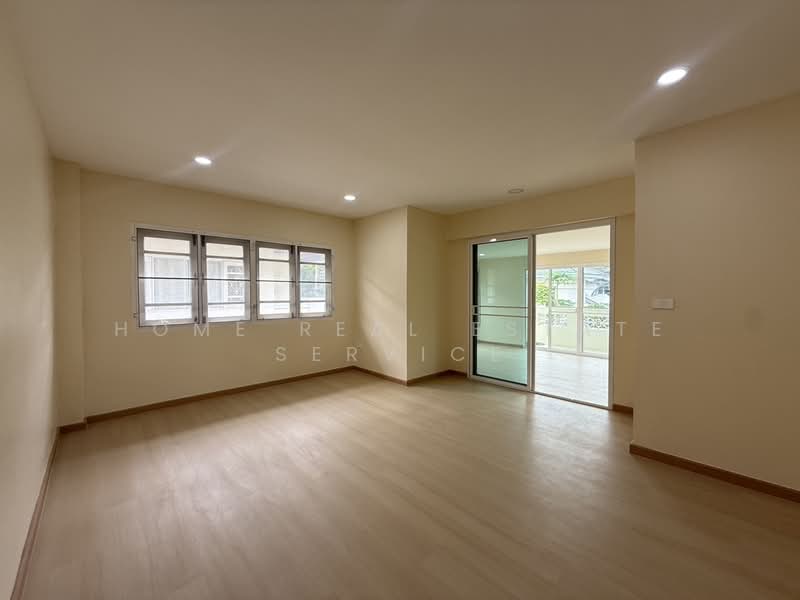 Perfect Place Ramkhamhaeng 164, Bangkok, Soi Ramkhamhaeng 164, Saphan Sung, Saphan Sung, Bangkok, 5 Bedrooms, 200 sqm, Single Detached House For Sale, by HOME Real Estate Service, 500199790 - DDproperty.com