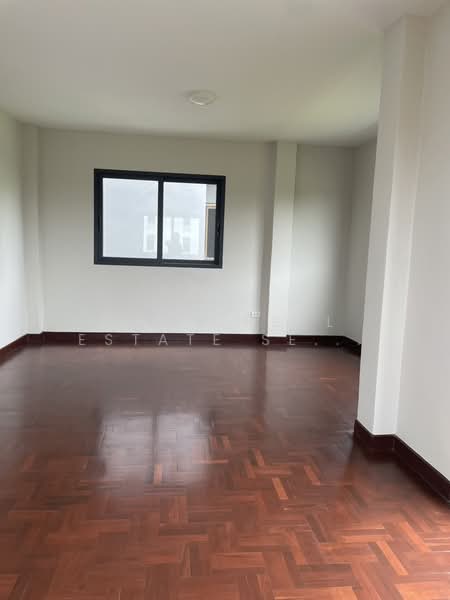 บ้านร่มฤดี ร่มเกล้า 25/5, กรุงเทพ, คลองสามประเวศ, ลาดกระบัง, กรุงเทพ, 280 ตร.ม., บ้านเดี่ยว ขาย, โดย HOME Real Estate Service, 500199798 - DDproperty.com