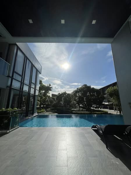 Baan Klang Muang Rama 9-Krungthep Kreetha, Bangkok, Soi Kanchanaphisek 23, Saphan Sung, Saphan Sung, Bangkok, 2 Bedrooms, 150 sqm, Townhouse For Sale, by HOME Real Estate Service, 500199799 - DDproperty.com