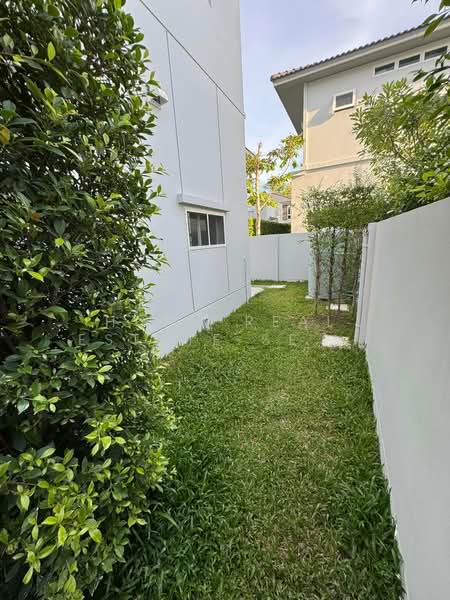 Mantana 2 Motorway - New Krungthepkreetha, Bangkok, Manthana 2 Motorway-New Krungthep Kreetha Intersection, Phatthanakan Road 4, Khlong Song Ton Nun, Lat Krabang, Bangkok, 3 Bedrooms, 151 sqm, Single Detached House For Sale, by HOME Real Estate Service, 500199804 - DDproperty.com