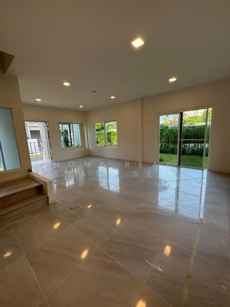 Mantana 2 Motorway - New Krungthepkreetha, Bangkok, Manthana 2 Motorway-New Krungthep Kreetha Intersection, Phatthanakan Road 4, Khlong Song Ton Nun, Lat Krabang, Bangkok, 3 Bedrooms, 151 sqm, Single Detached House For Sale, by HOME Real Estate Service, 500199804 - DDproperty.com